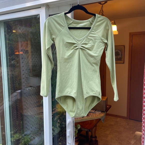 Arq Paloma Bodysuit in Pistachio - Picture 9 of 12